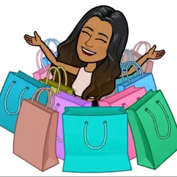 Meet your Posher, Evana - Picture 1 of 1